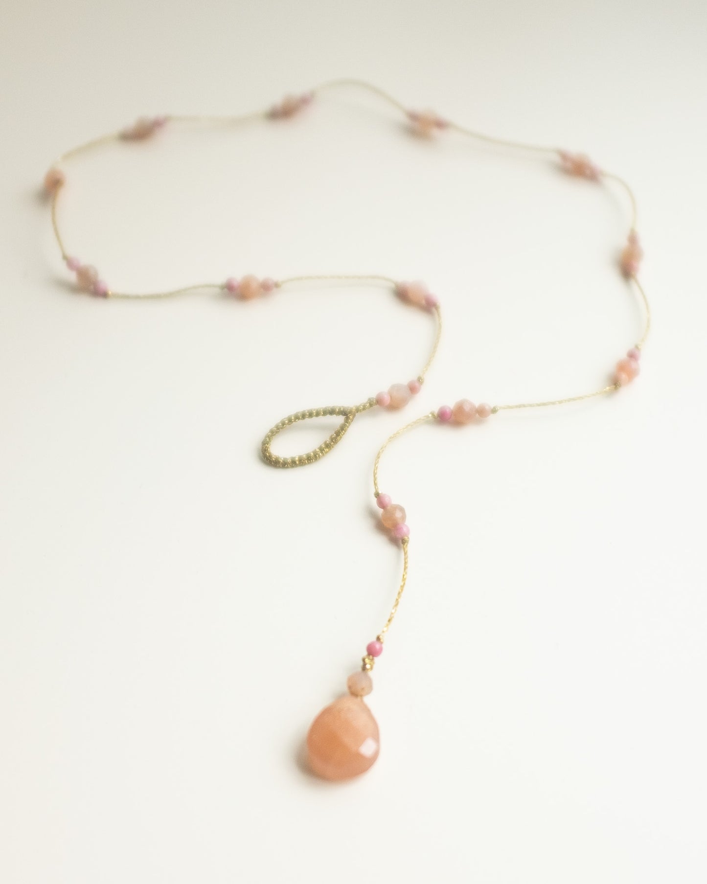 Reversible ketting | Maansteen Perzik, Roze Jaspis, Zonnesteen