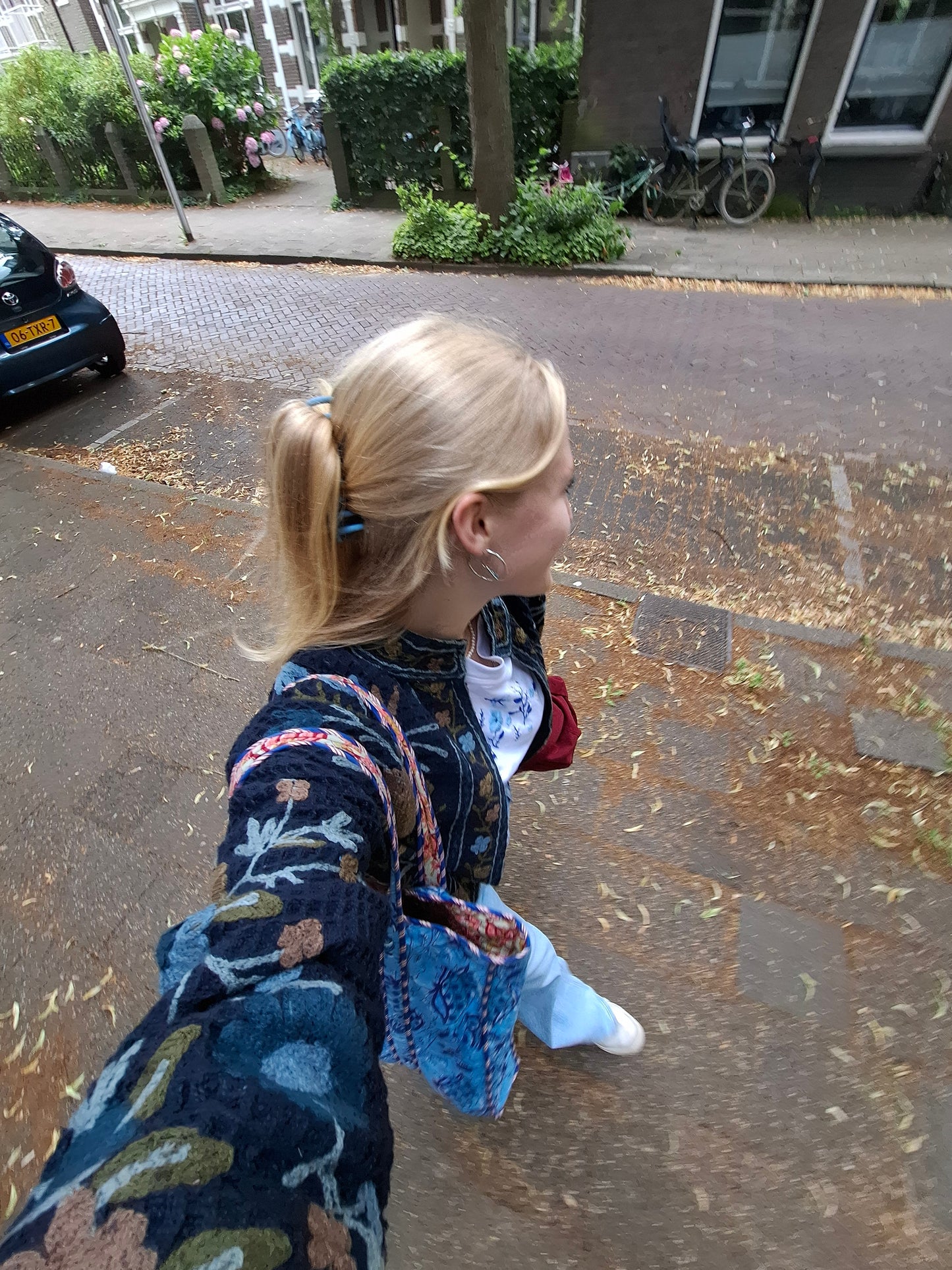 Geborduurde jasjes blauw wafel katoen