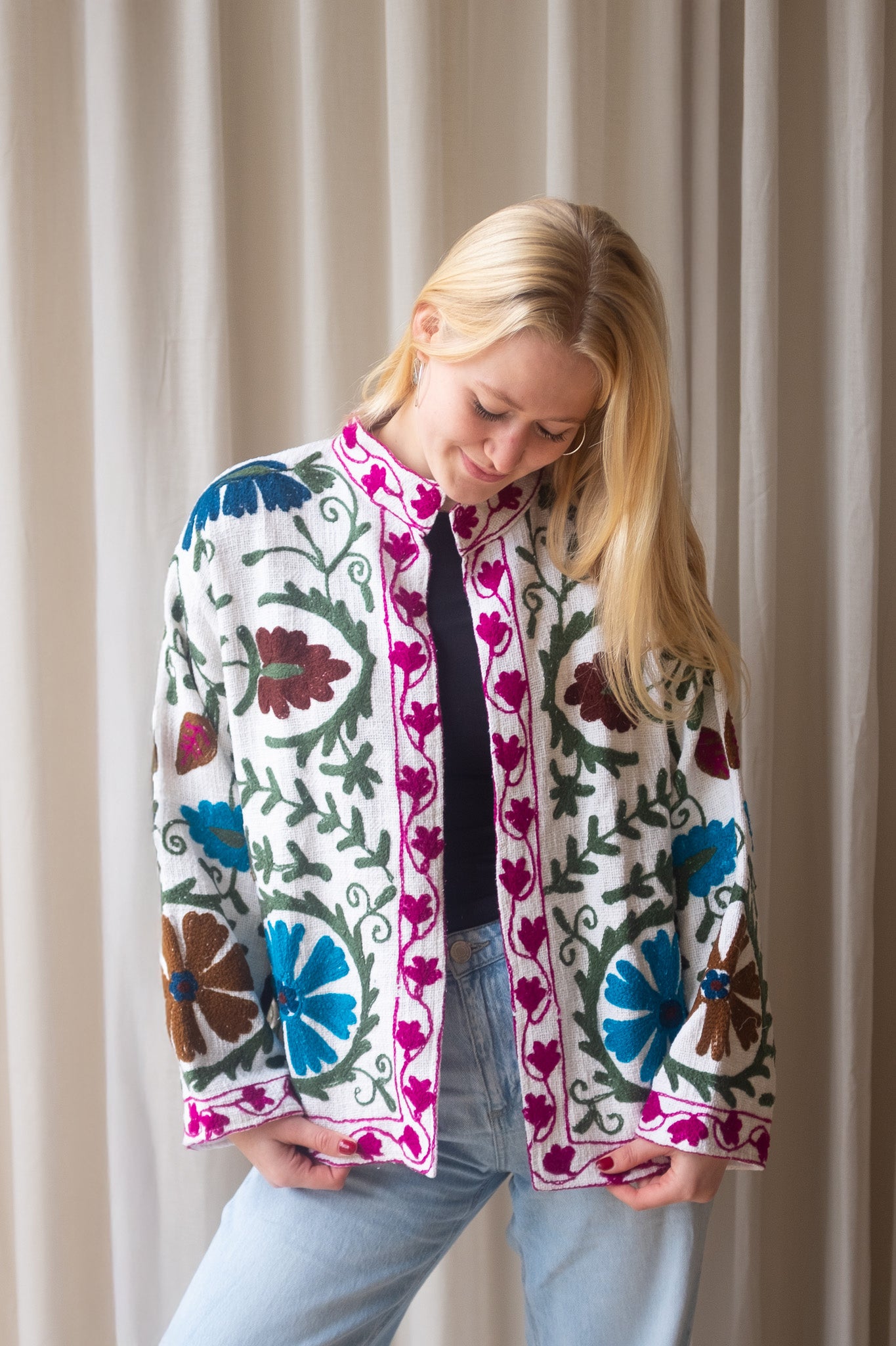 Jas geborduurd Wit - Luna Embroidery