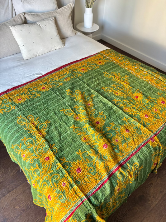 Reversible kantha deken NO.16