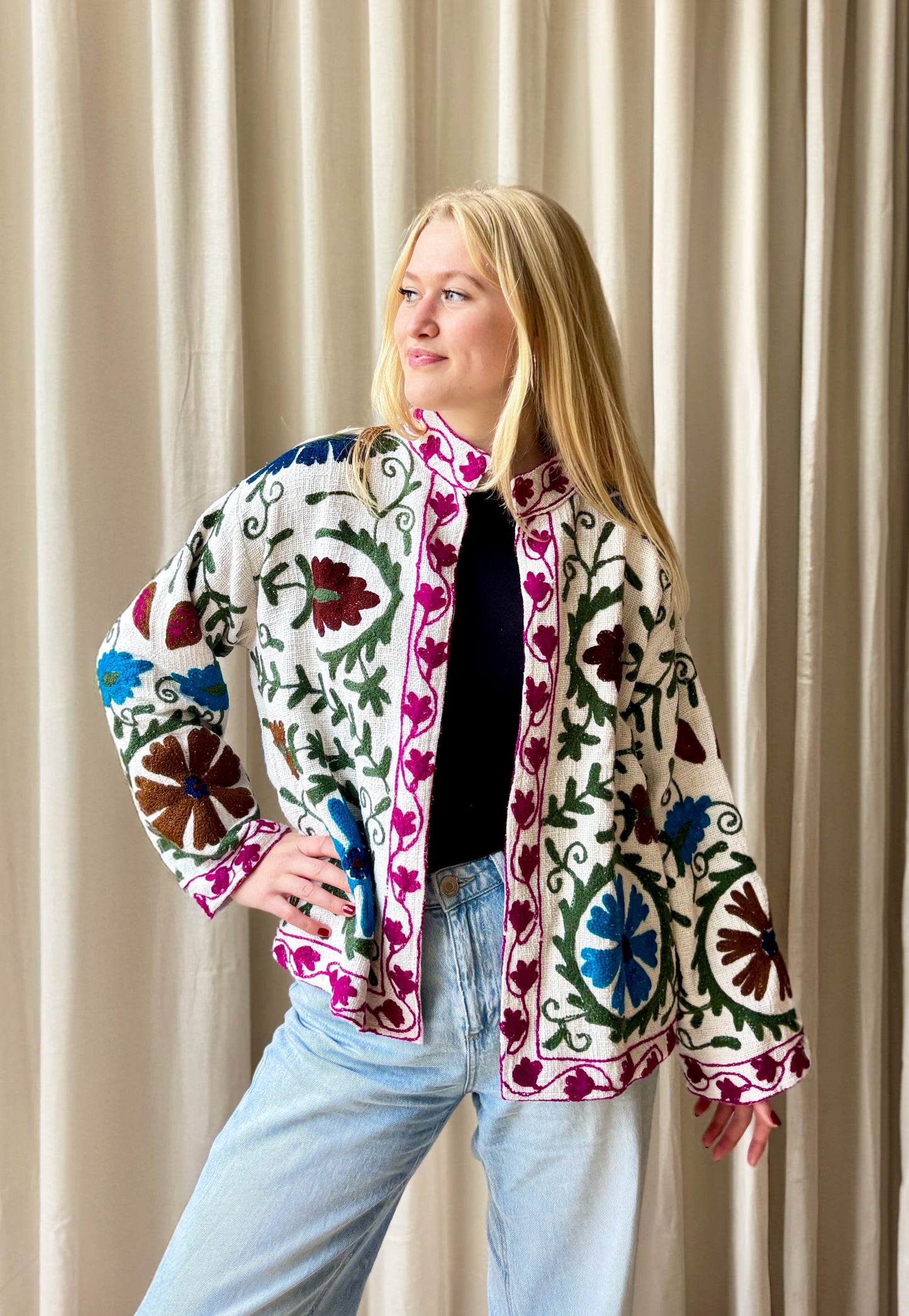 Jas geborduurd Wit - Luna Embroidery