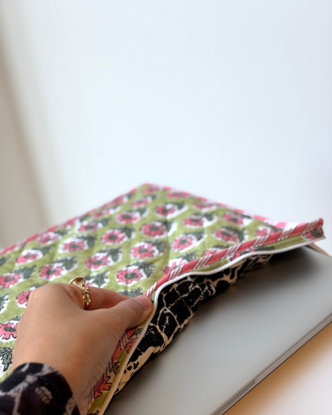 Laptophoes NO.65